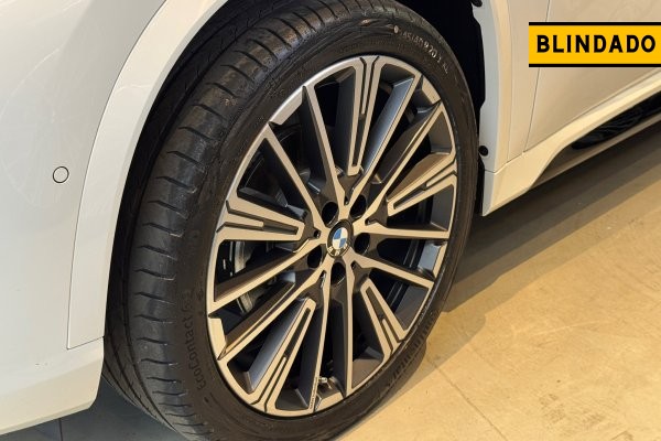 BMW X1 2.0 16V TURBO GASOLINA SDRIVE20I M SPORT STEPTRONIC 2025/2026 BMW X1 2.0 16V TURBO GASOLINA SDRIVE20I M SPORT STEPTRONIC 2025/2026